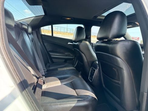 Used 2021 Dodge Charger SXT w/ Leather Interior Group RWD image 28