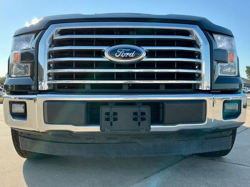 Used 2017 Ford F150 XLT w/ Equipment Group 302A Luxury image 9