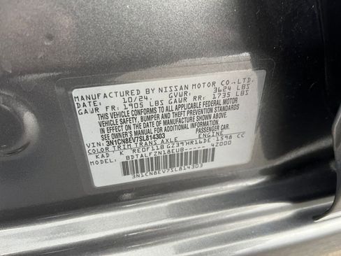 Used 2025 Nissan Versa SV image 29