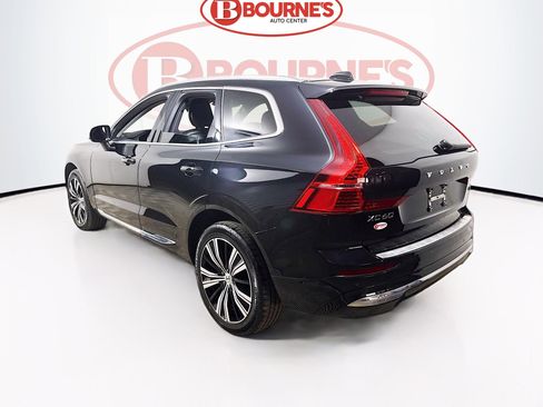 Used 2023 Volvo XC60 B5 Plus w/ Climate Package image 9