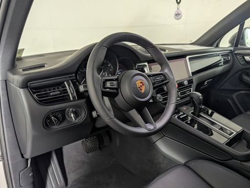 New 2026 Porsche Macan Turbo AWD/4WD image 4