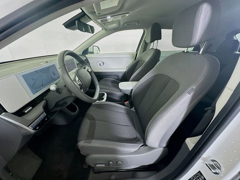 Used 2024 Hyundai Ioniq 5 SEL RWD image 13
