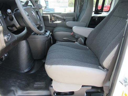 New 2026 GMC Savana 2500 w/ Enhanced Convenience Package RWD image 17