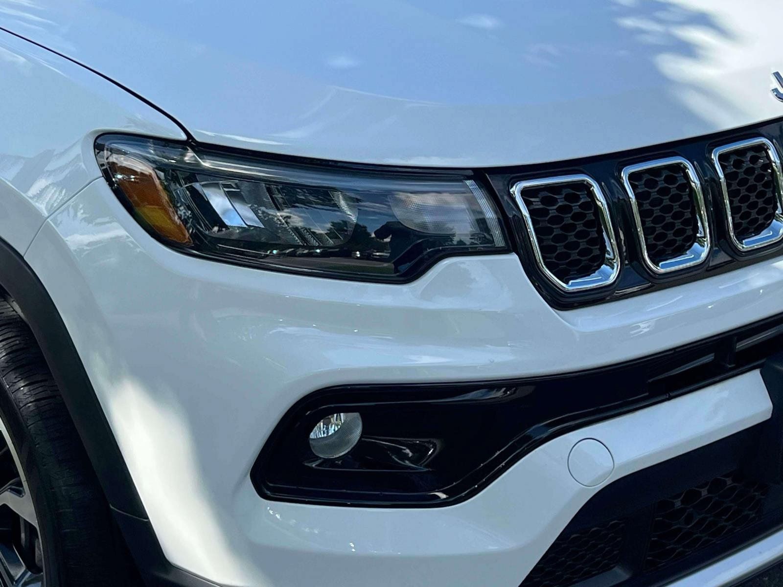 Used 2023 Jeep Compass Limited AWD/4WD image 7