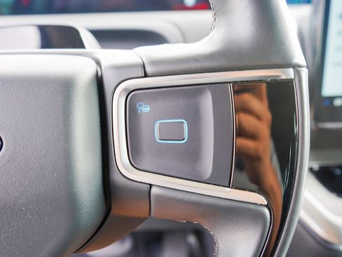 Used 2025 Ford Expedition Max Platinum image 11