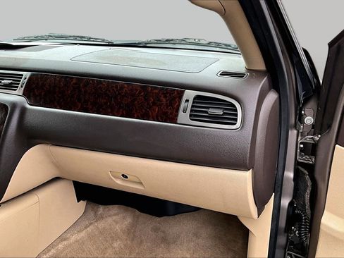 Used 2013 GMC Yukon Denali AWD/4WD image 15