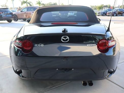 Used 2023 MAZDA MX-5 Miata Club RWD image 5