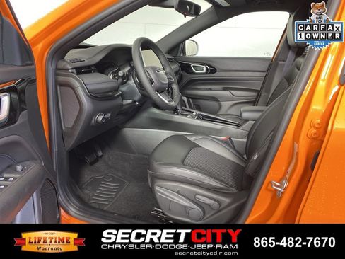 Used 2026 Jeep Compass Latitude AWD/4WD image 11