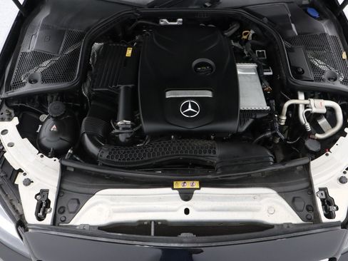 Used 2018 Mercedes-Benz C 300 Sedan image 41