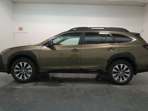 Used 2025 Subaru Outback Limited image 4