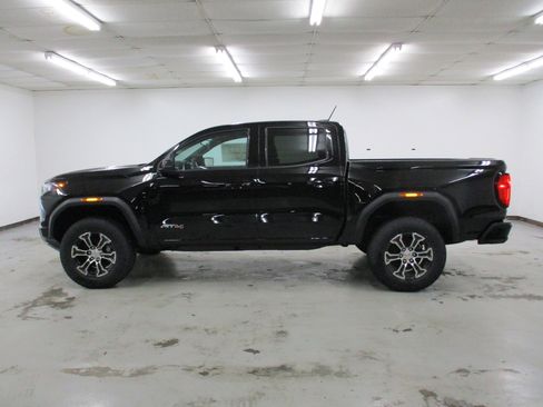 New 2025 GMC Canyon AT4 w/ AT4 Premium Package image 2