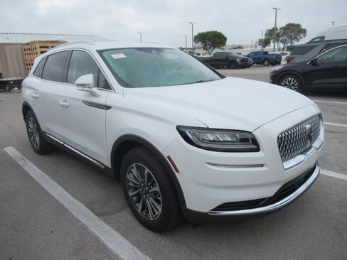 Used 2022 Lincoln Nautilus FWD w/ Premium Package image 1