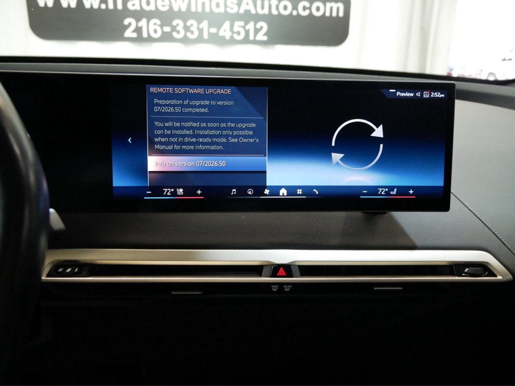 Used 2024 BMW iX xDrive50 AWD/4WD image 18