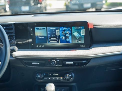 New 2026 Nissan Kicks SV image 14