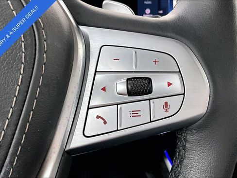 Used 2025 BMW X7 xDrive40i image 28