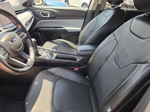 Used 2022 Jeep Compass Latitude w/ Sun and Sound Group AWD/4WD image 17