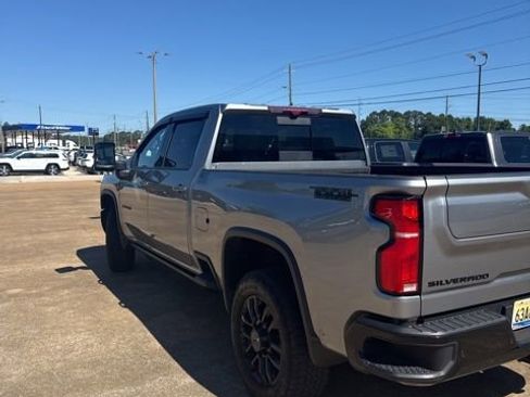 Used 2025 Chevrolet Silverado 2500 LTZ w/ Trail Boss Package AWD/4WD image 6
