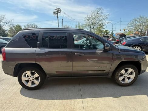 Used 2015 Jeep Compass Latitude w/ Trailer Tow Prep Group image 8