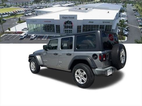 Certified 2018 Jeep Wrangler Unlimited Sport S AWD/4WD image 29