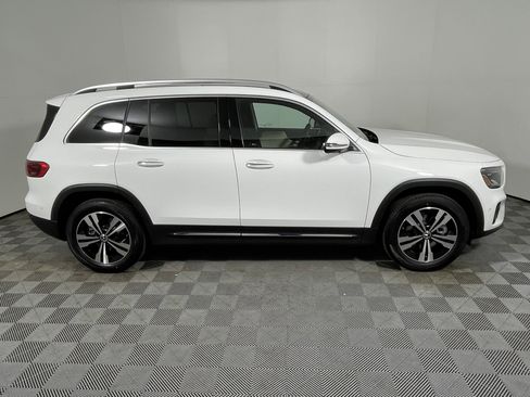 New 2026 Mercedes-Benz GLB 250 image 6