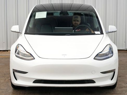 Used 2020 Tesla Model 3 Standard Range Plus image 46