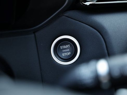 New 2026 Land Rover Range Rover Velar S image 47