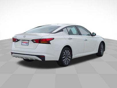 Used 2025 Nissan Altima 2.5 SV