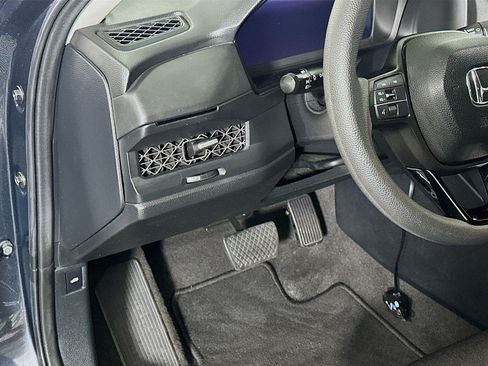 Used 2023 Honda Accord EX image 17