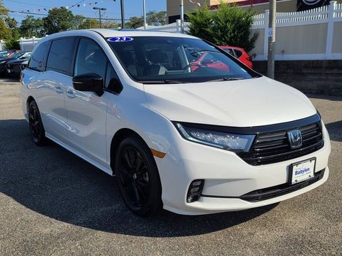 Certified 2023 Honda Odyssey Sport image 7