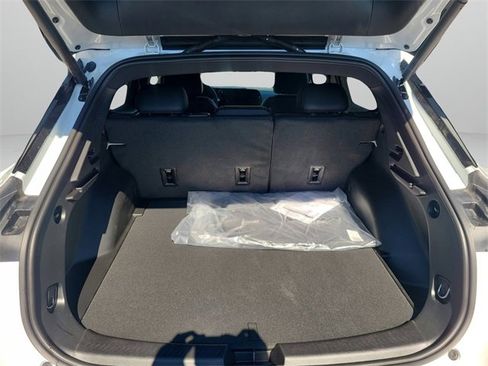 New 2026 Chevrolet Equinox EV LT image 10