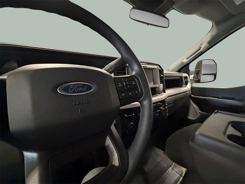 New 2026 Ford F250 XL image 19