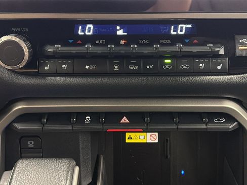 Used 2025 Toyota Tundra Limited w/ Nightshade Package AWD/4WD image 23