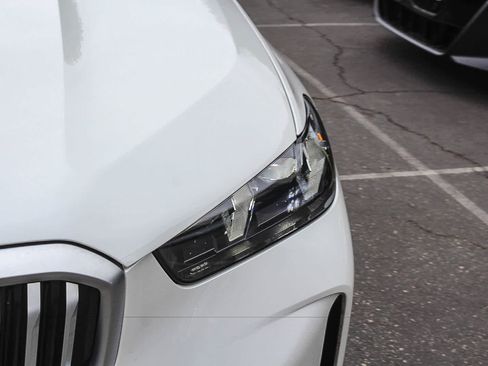 Used 2024 BMW X5 xDrive50e AWD/4WD image 11