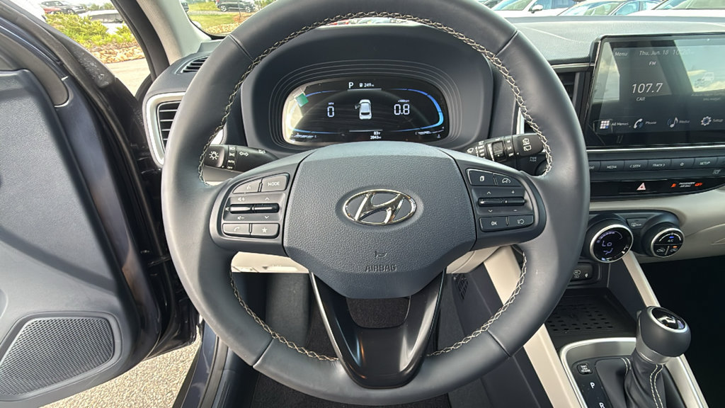 Used 2026 Hyundai Venue SEL FWD image 20