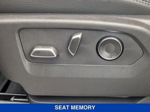 New 2025 GMC Sierra 2500 Denali w/ Denali Reserve Package image 15