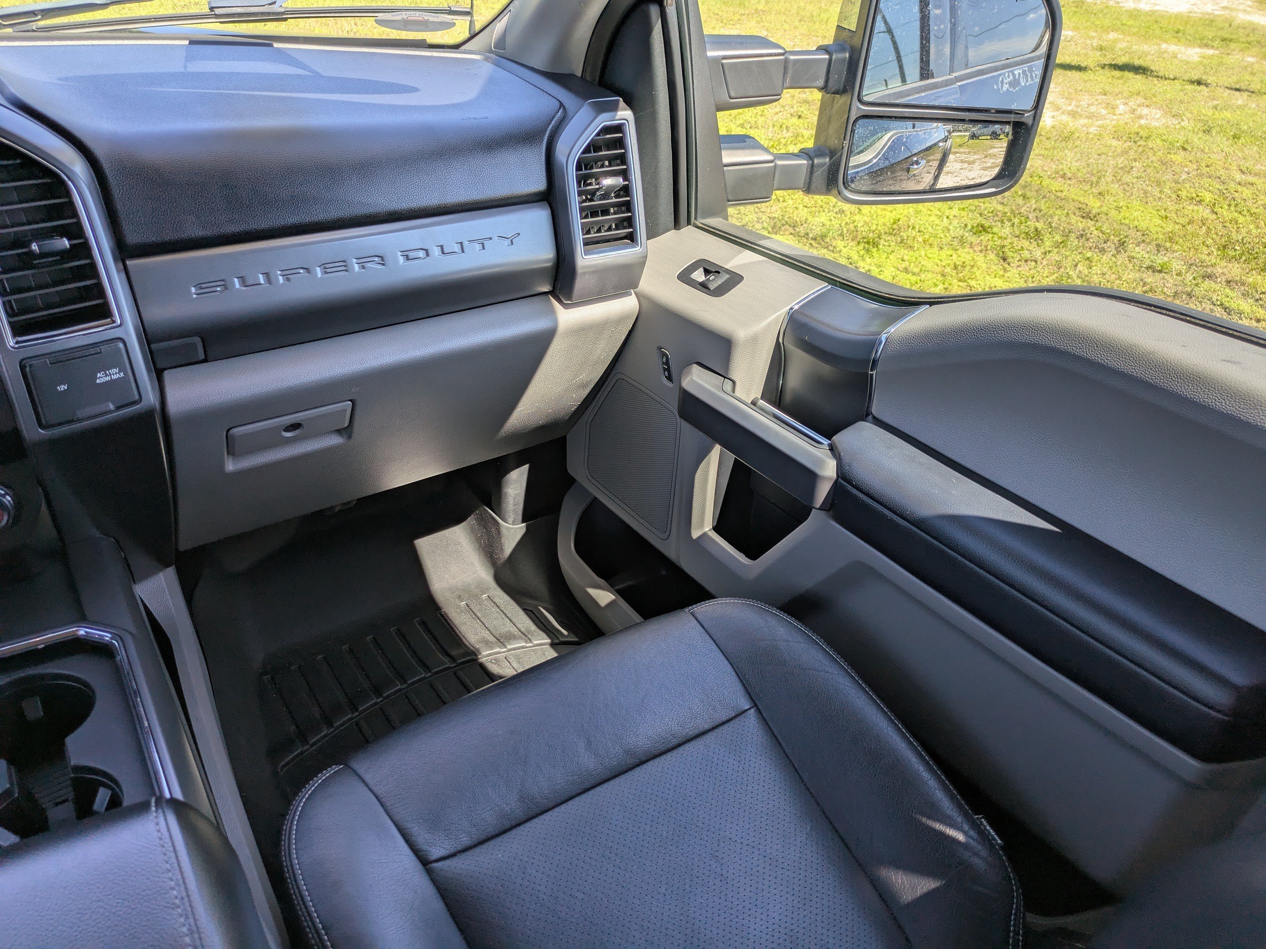 Used 2019 Ford F250 XLT w/ XLT Premium Package AWD/4WD image 16