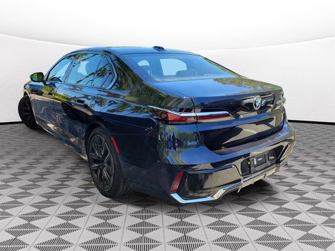 Certified 2023 BMW 740i RWD image 4