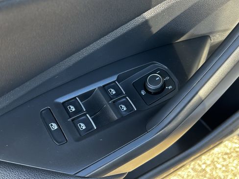 Used 2021 Volkswagen Jetta S image 21