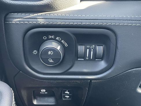 Used 2024 RAM 1500 Limited AWD/4WD image 24