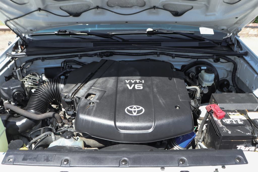 Used 2015 Toyota Tacoma PreRunner w/ TRD Off-Road Package RWD image 11