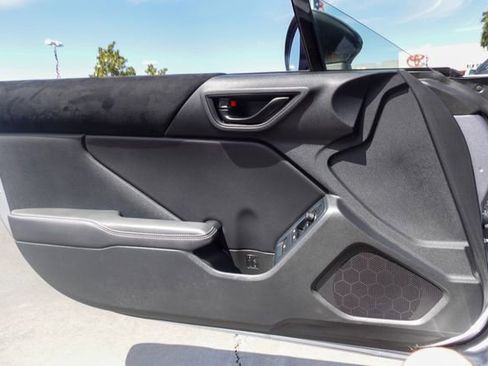 Used 2023 Toyota GR86 Premium w/ ALL Weather Mat Package (TMS) RWD image 19