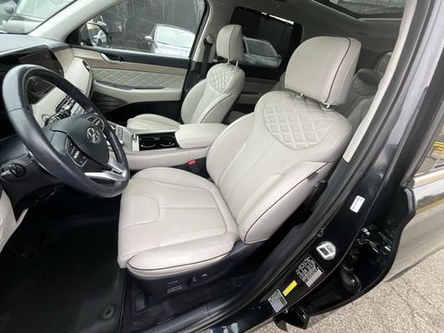 Used 2022 Hyundai Palisade Calligraphy image 12