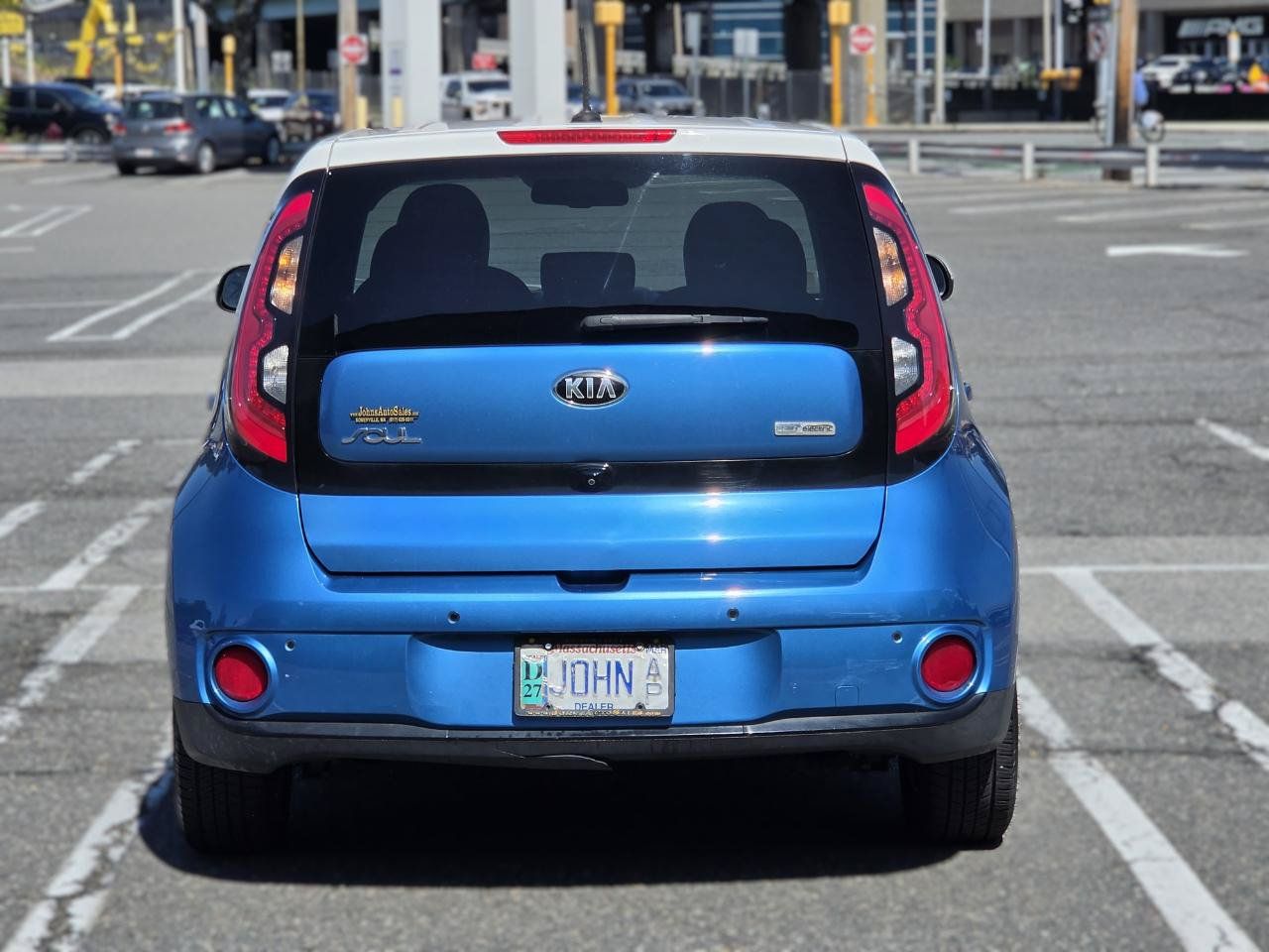 Used 2016 Kia Soul EV + FWD image 6