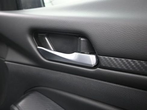 Used 2025 Nissan Altima 2.5 SV FWD image 36