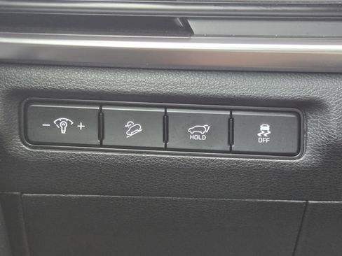 Used 2025 Kia Telluride S FWD image 19