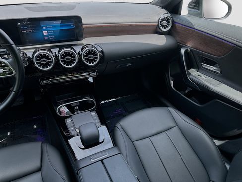 Used 2022 Mercedes-Benz CLA 250 image 20
