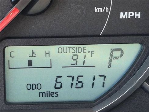 Used 2016 Toyota RAV4 LE AWD/4WD image 7