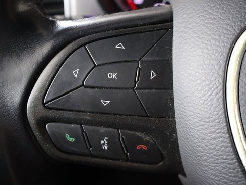 Used 2023 Dodge Charger SXT image 33