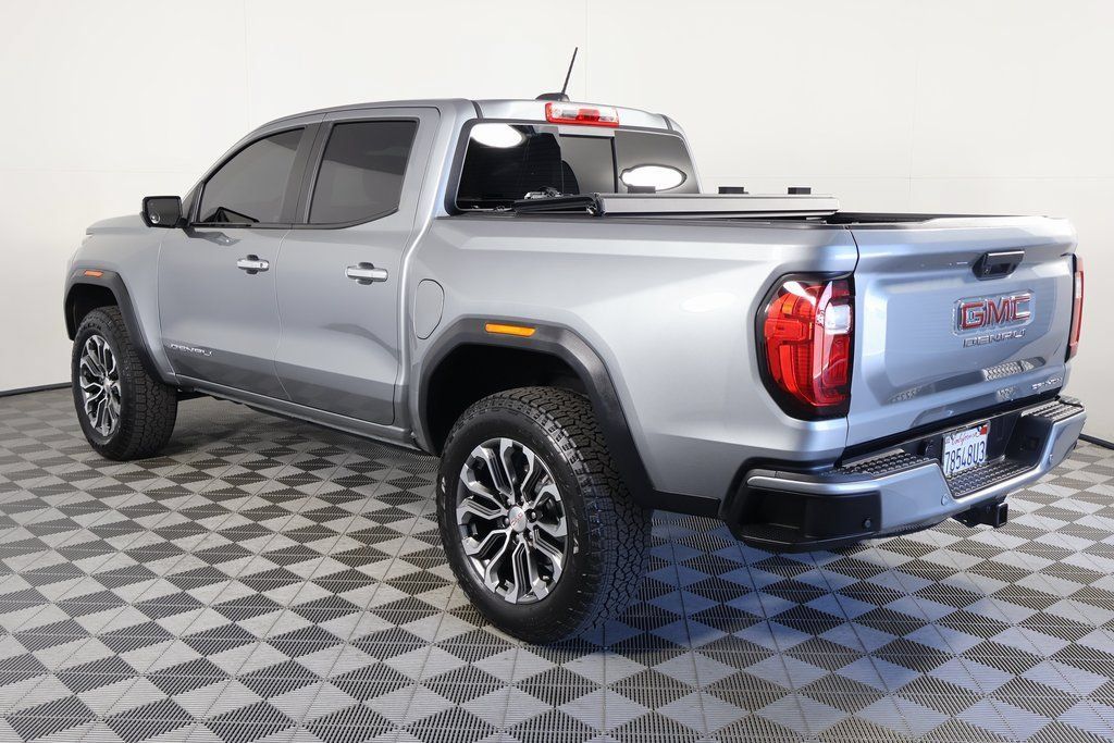 Used 2023 GMC Canyon Denali AWD/4WD image 6