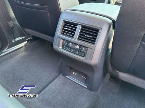 Used 2022 Volkswagen Atlas SEL R-Line image 21